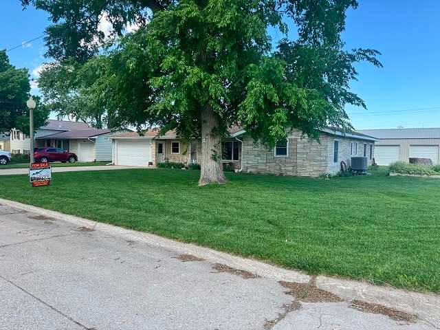 450 S 4th Avenue, Burwell, NE