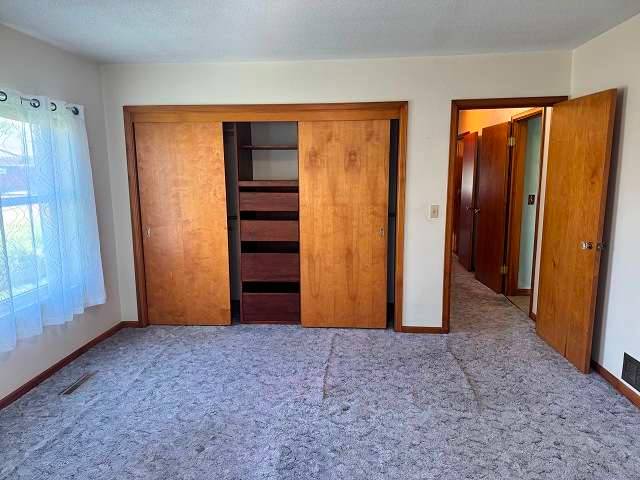 450 S 4th Avenue, Burwell, NE