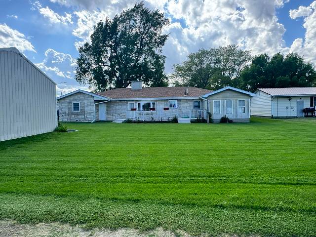 450 S 4th Avenue, Burwell, NE