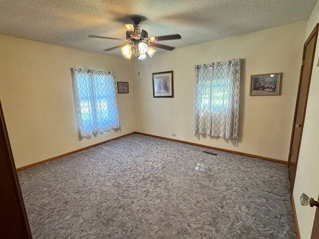 450 S 4th Avenue, Burwell, NE