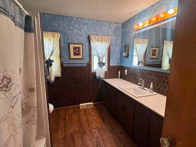 450 S 4th Avenue, Burwell, NE