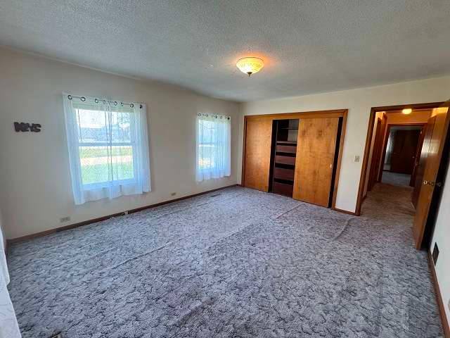 450 S 4th Avenue, Burwell, NE