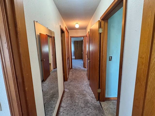 450 S 4th Avenue, Burwell, NE
