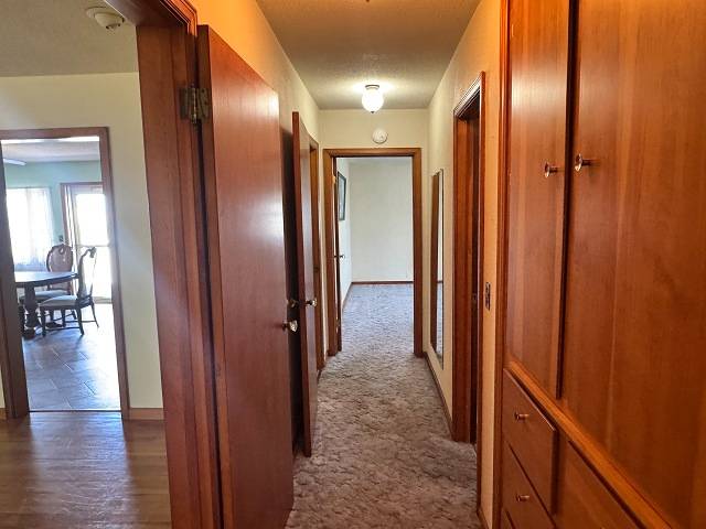 450 S 4th Avenue, Burwell, NE