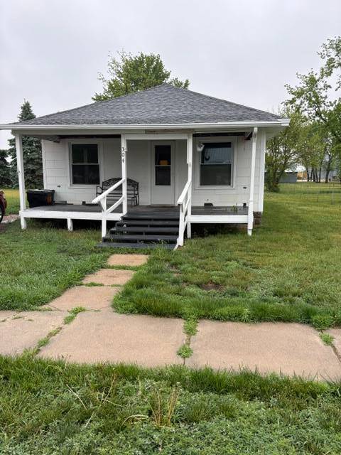 Photo 1 of 4 of home listing at 304 W 1st St, Laurel, NE 68745