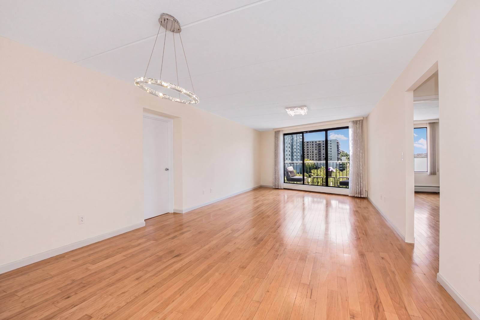 1155 Warburton Avenue, #3PR