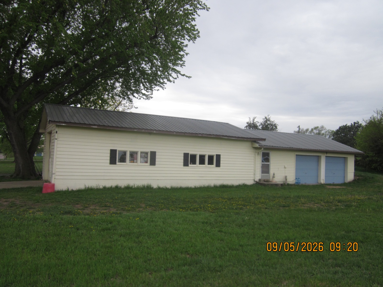 407 Nette st, Helena, NE