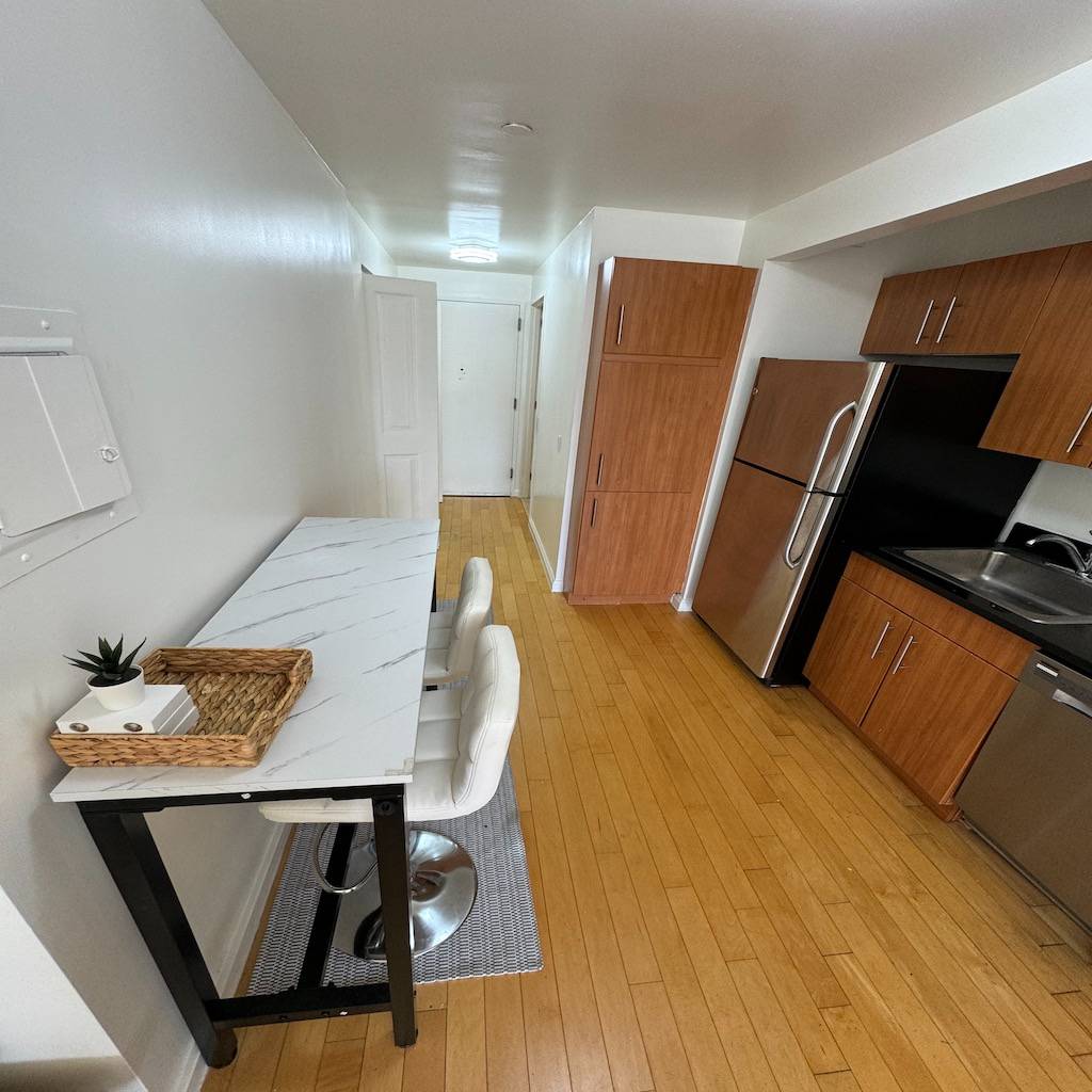 20 West Street, #37F