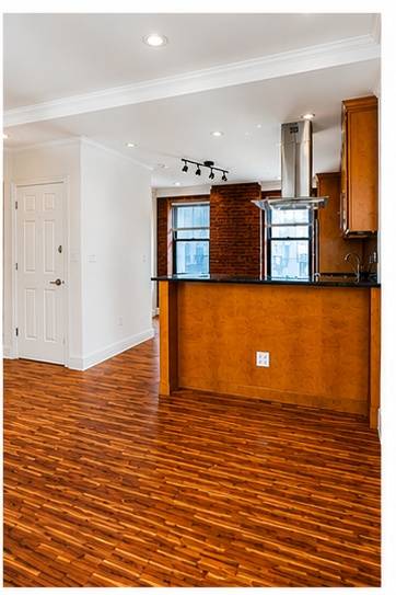 2115 33st 4 g