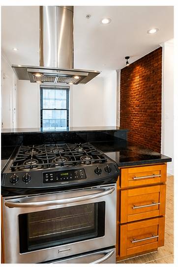 2115 33st 4 g