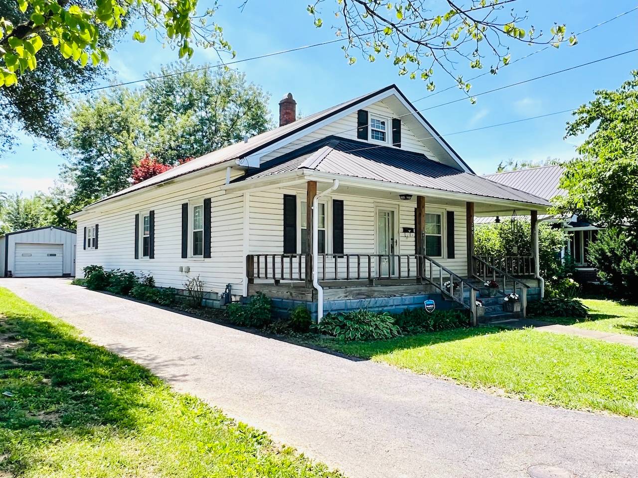 209 Brookside Ave