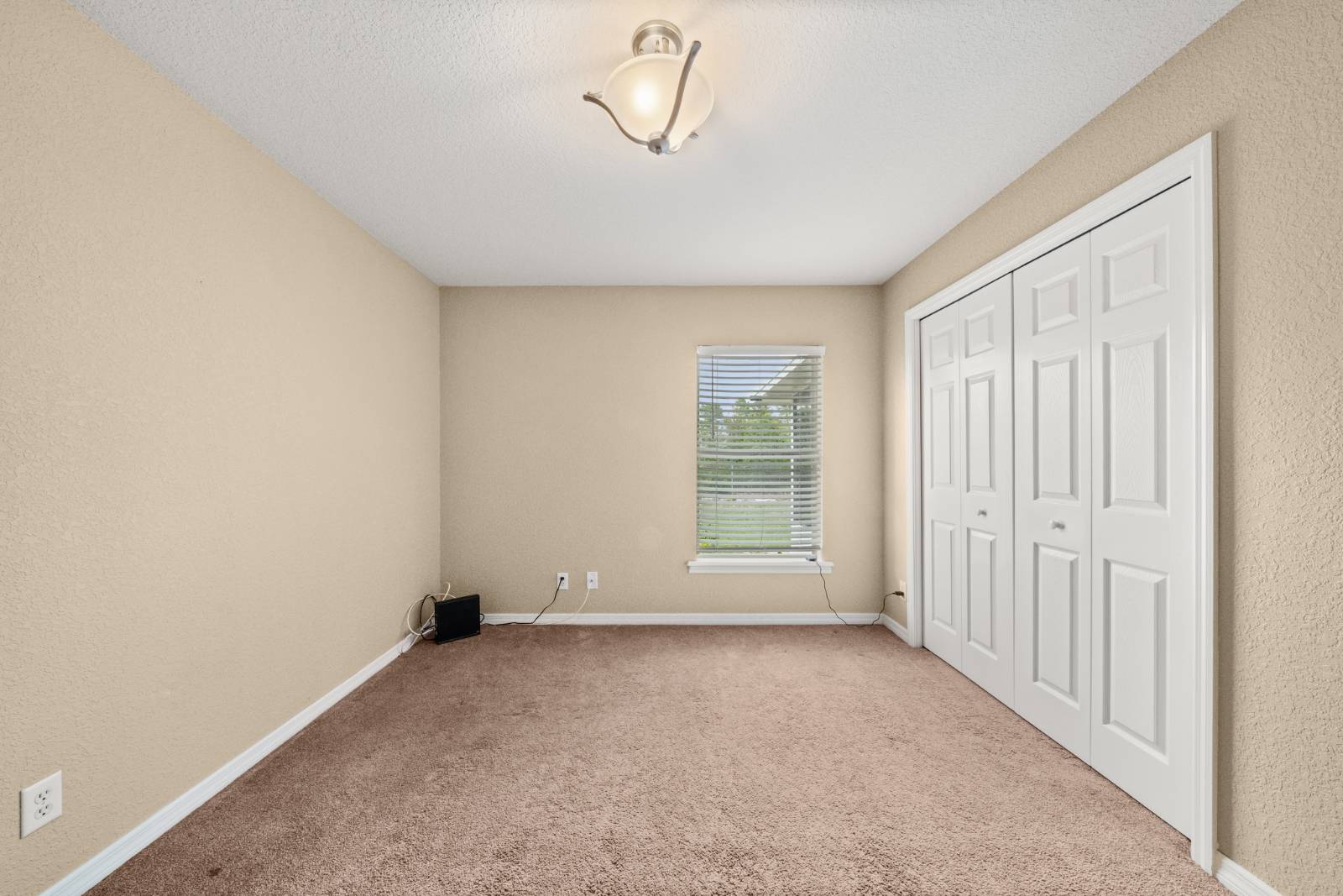 3035 Peach Tree Dr, Lake Placid, FL 33852