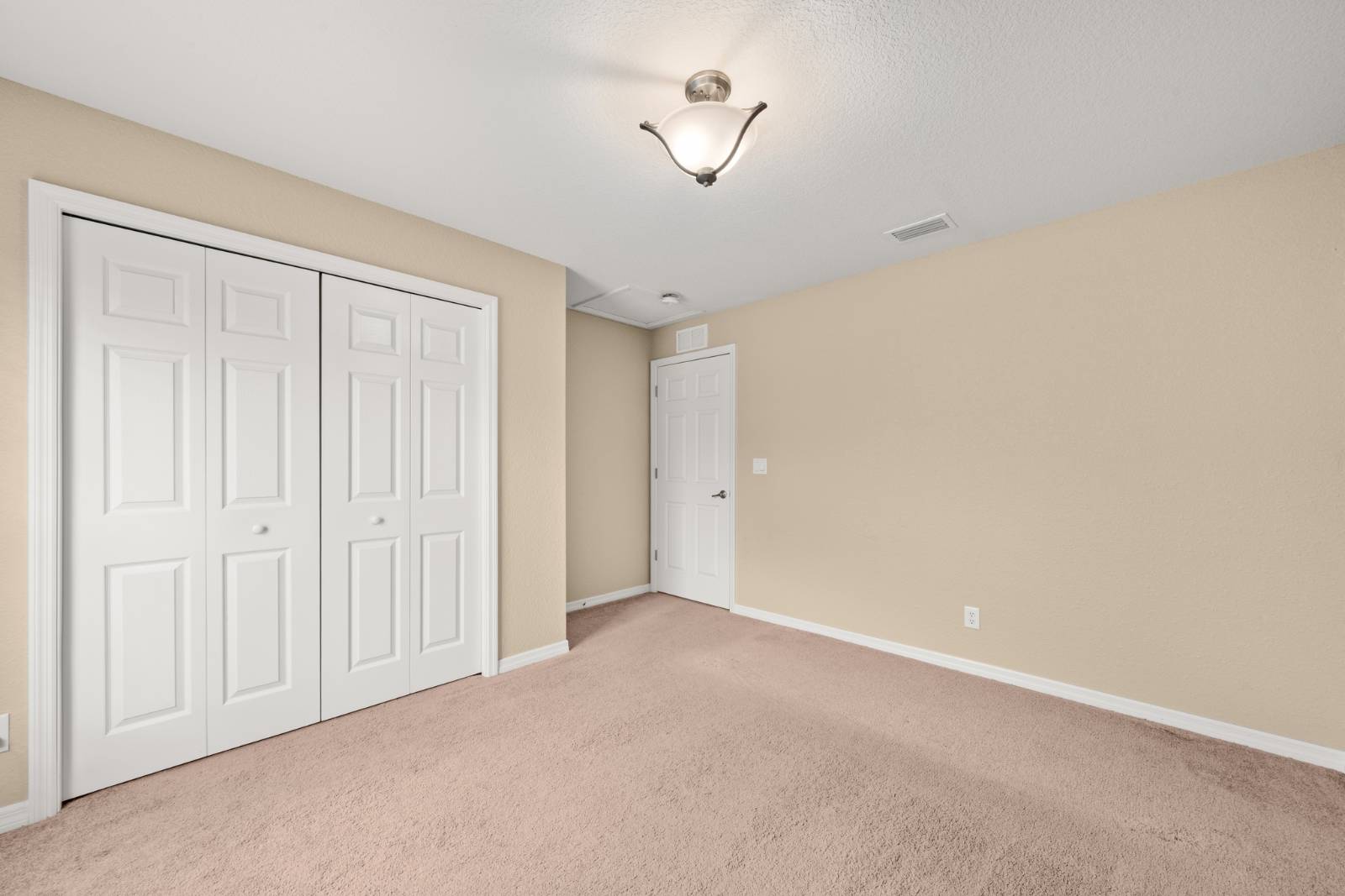 3035 Peach Tree Dr, Lake Placid, FL 33852