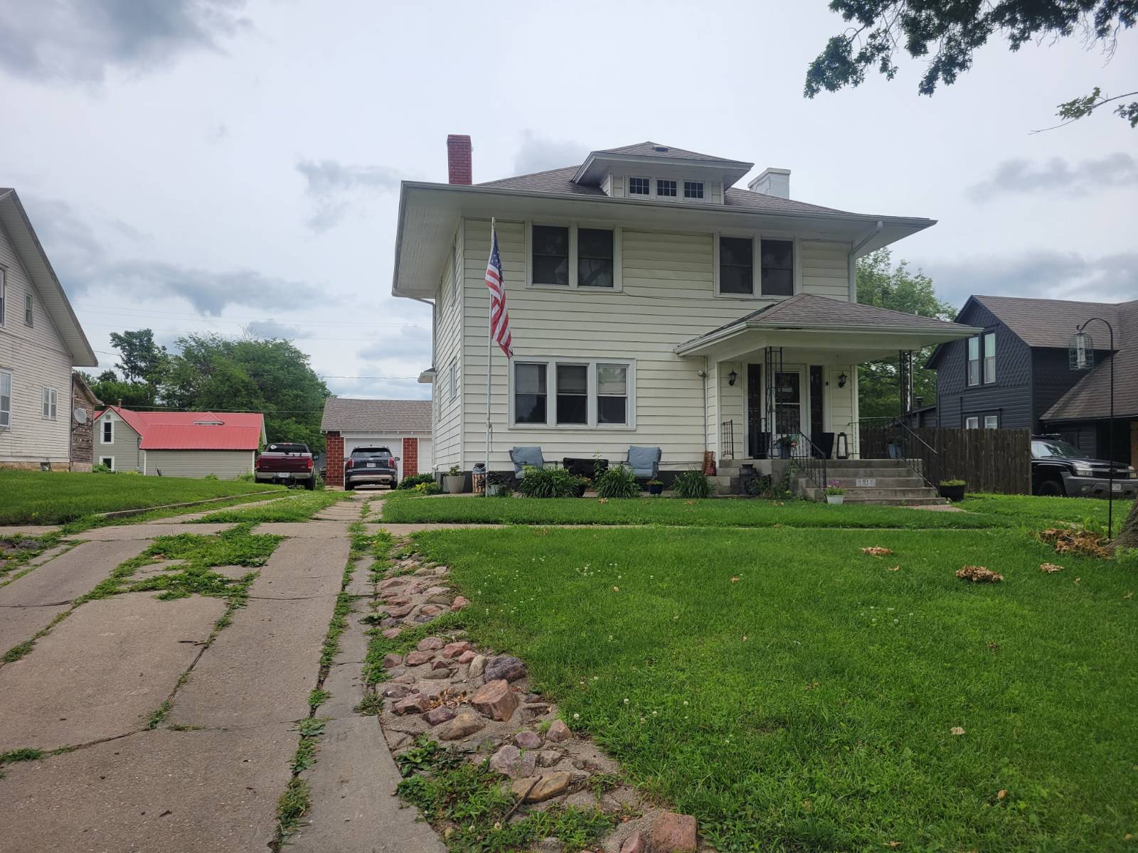 1914 Morton Street, Falls City, NE