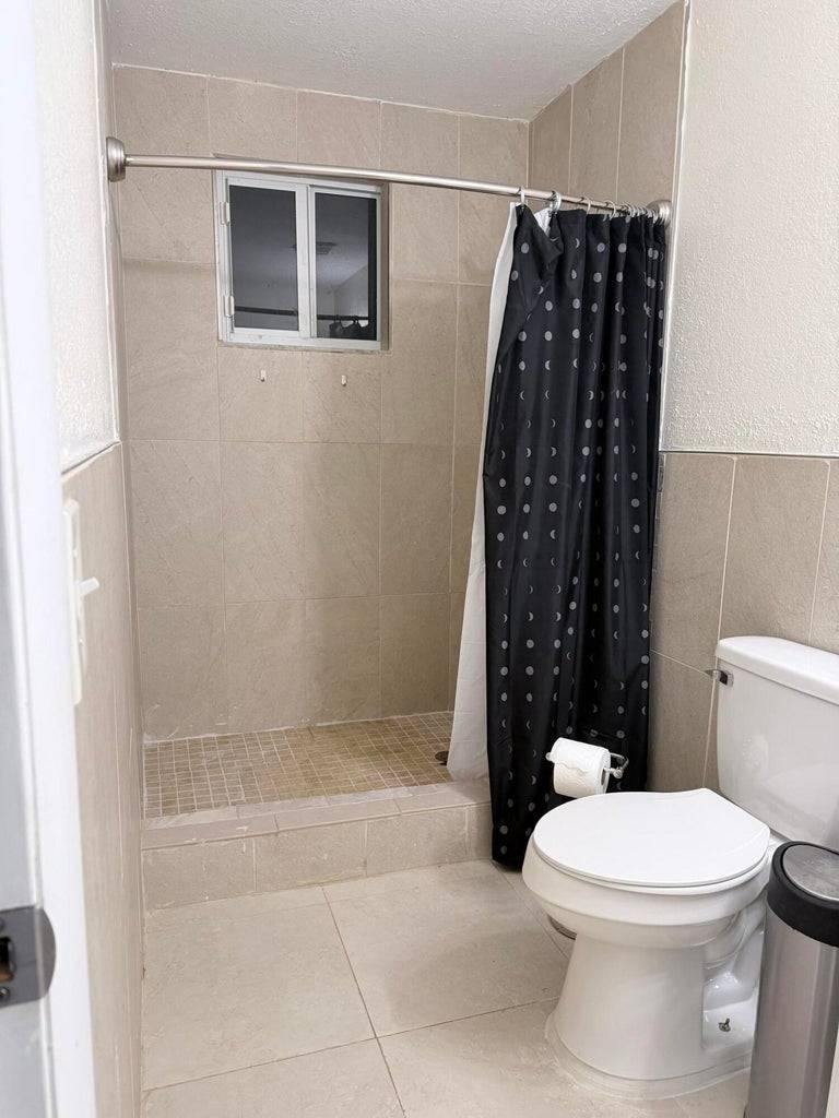 2000 SW 95th Ter, Miramar, FL 33025