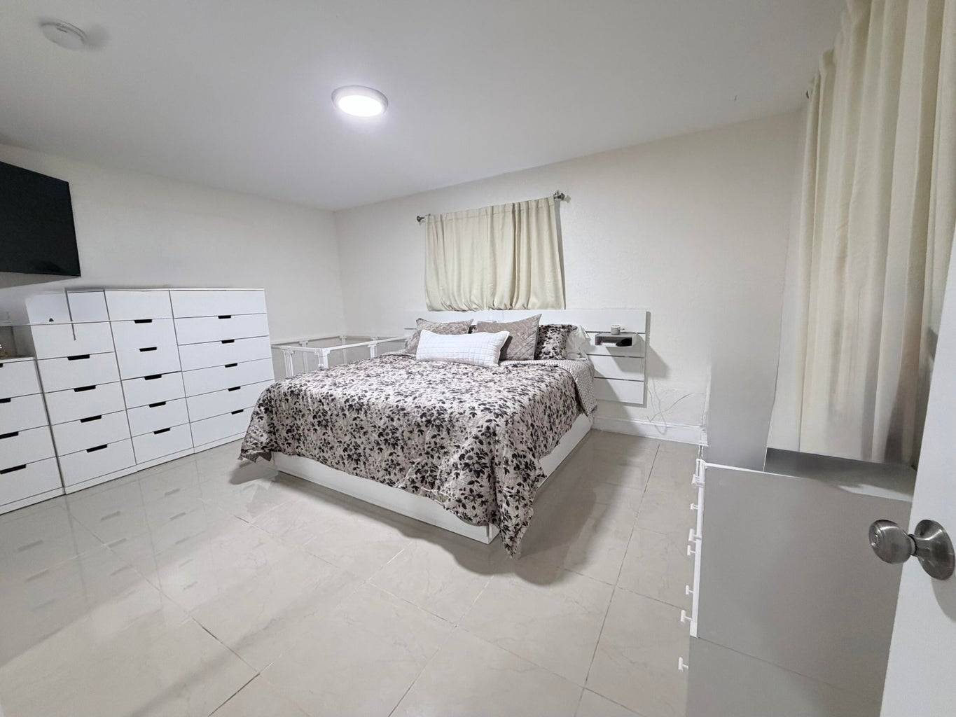 2000 SW 95th Ter, Miramar, FL 33025