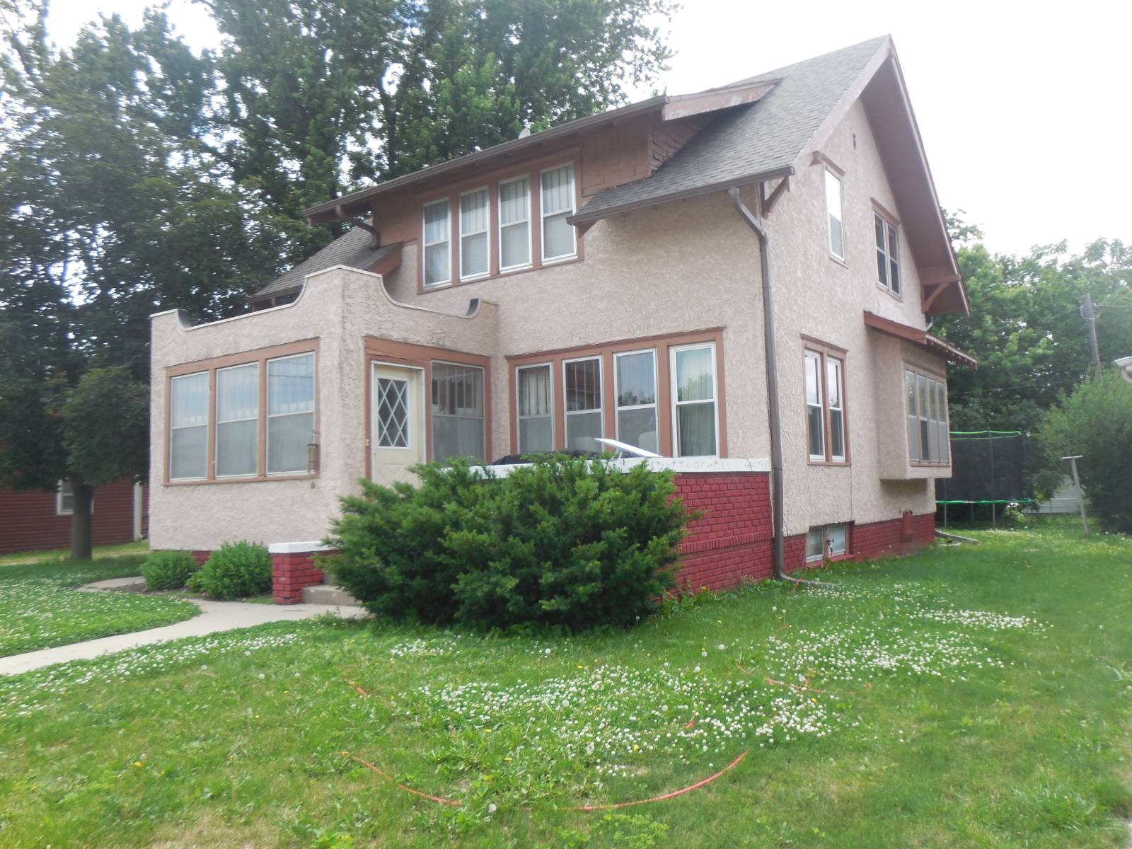 114 S 8th St, Albion, NE