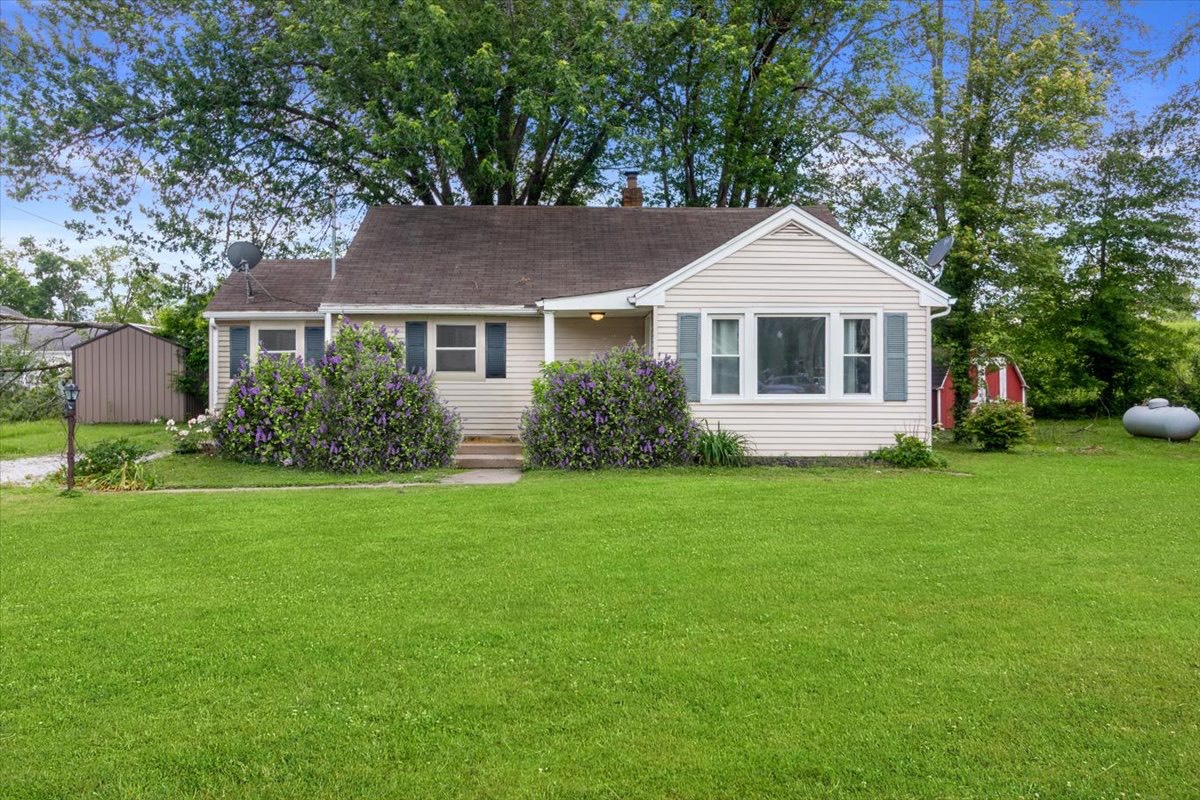 124 Maple Ave
