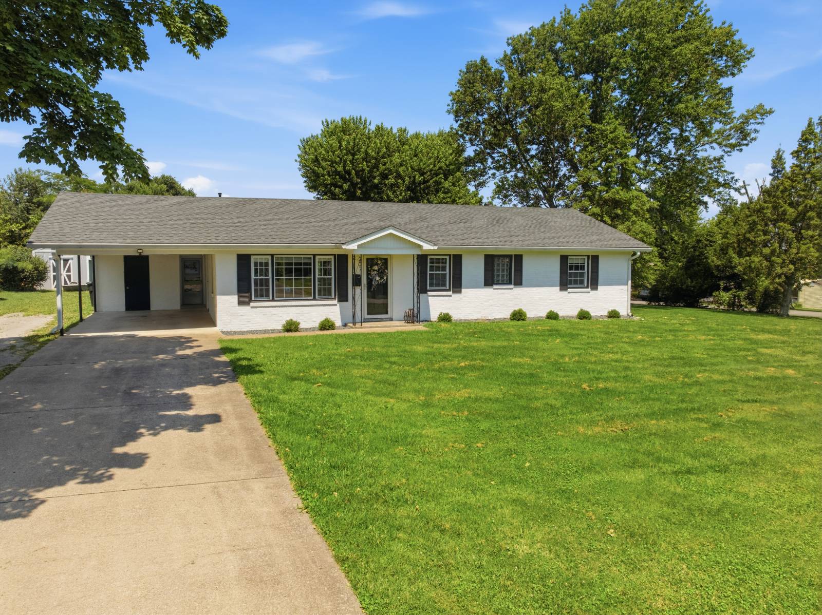 207 Highland Dr.