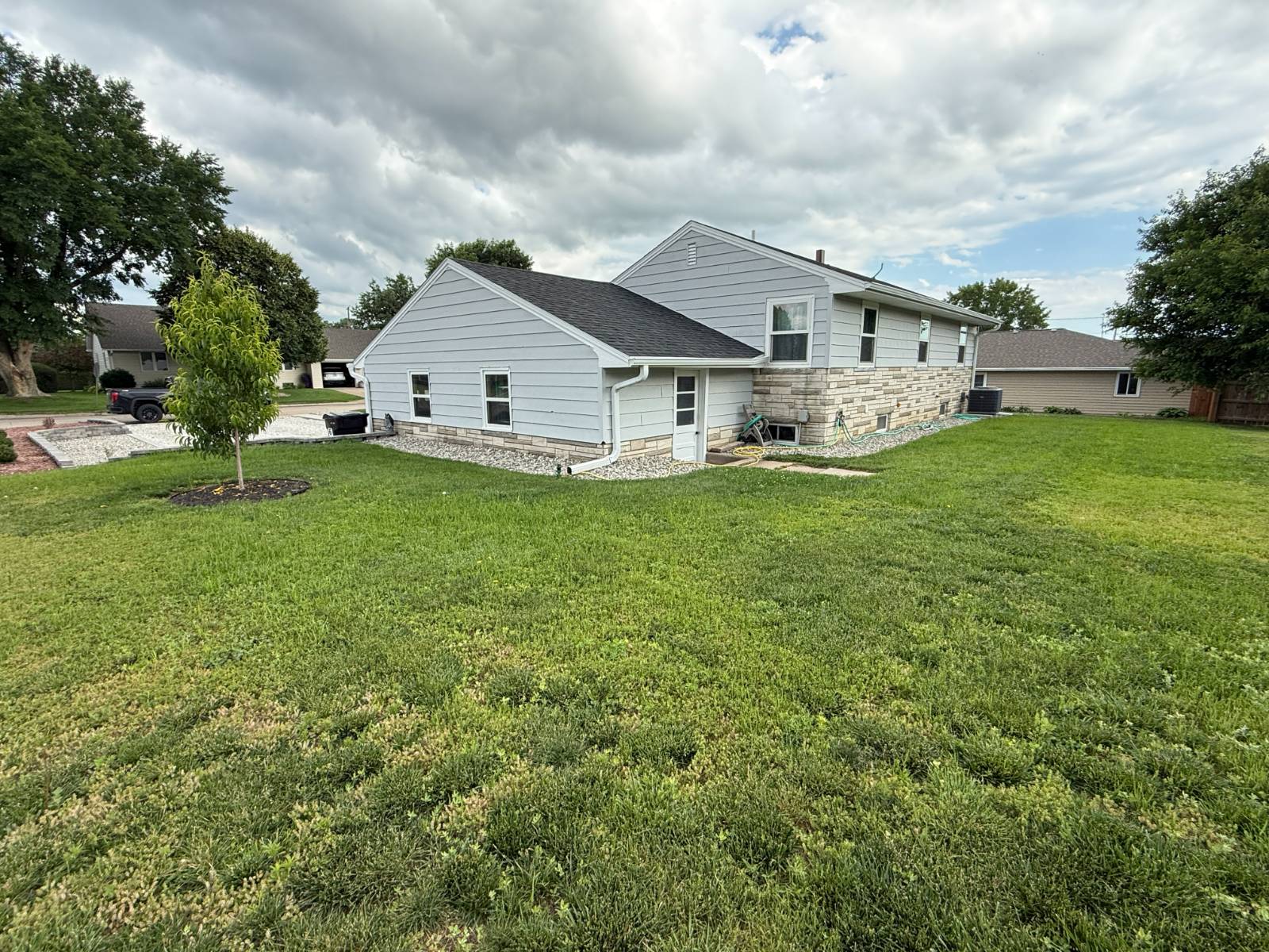 Photo 5 of 26 of home listing at 402 S Carberry Street, Atkinson, NE 68713