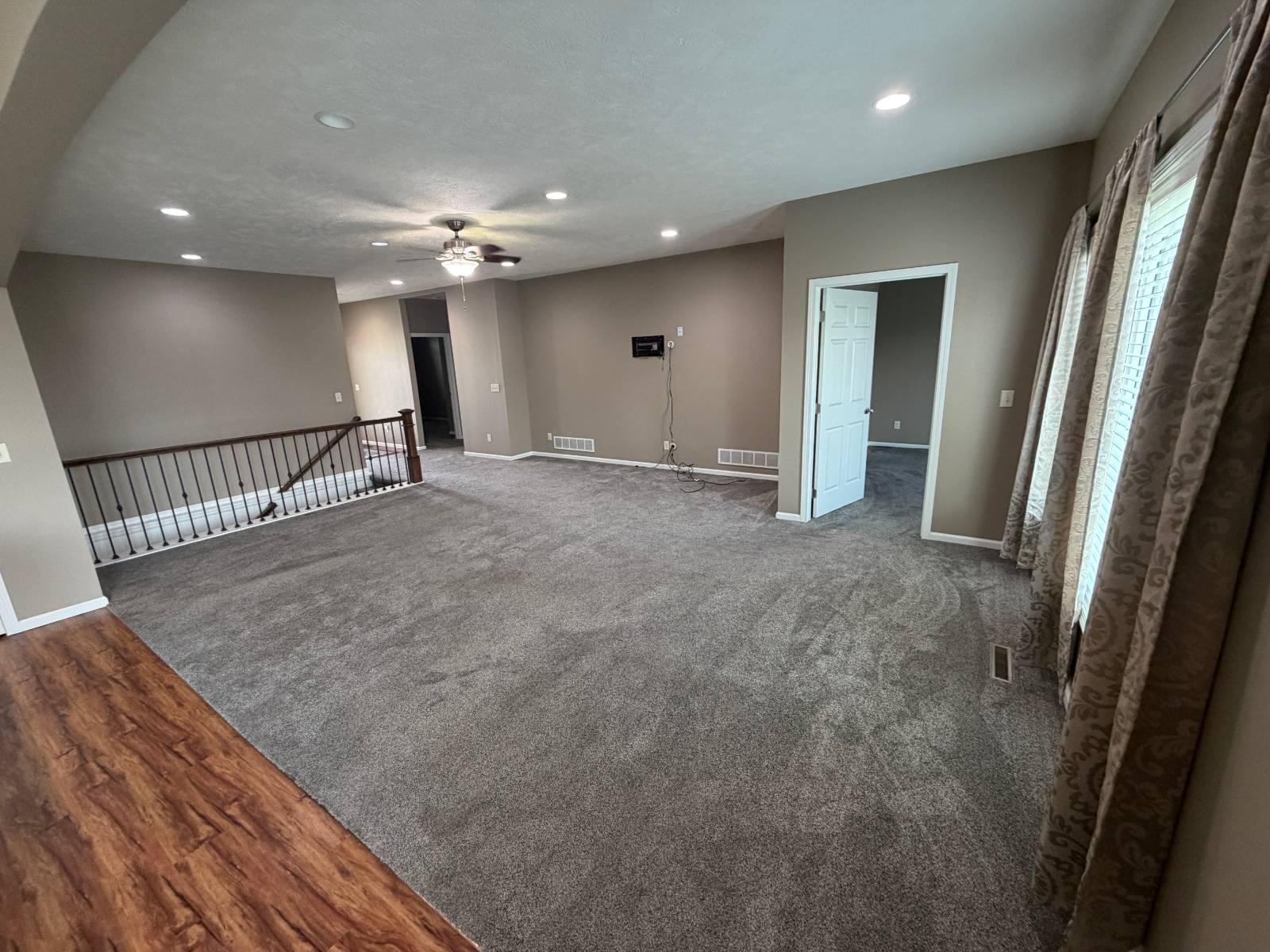 Photo 2 of 27 of home listing at 355 S 3 Ave, Columbus, NE 68601