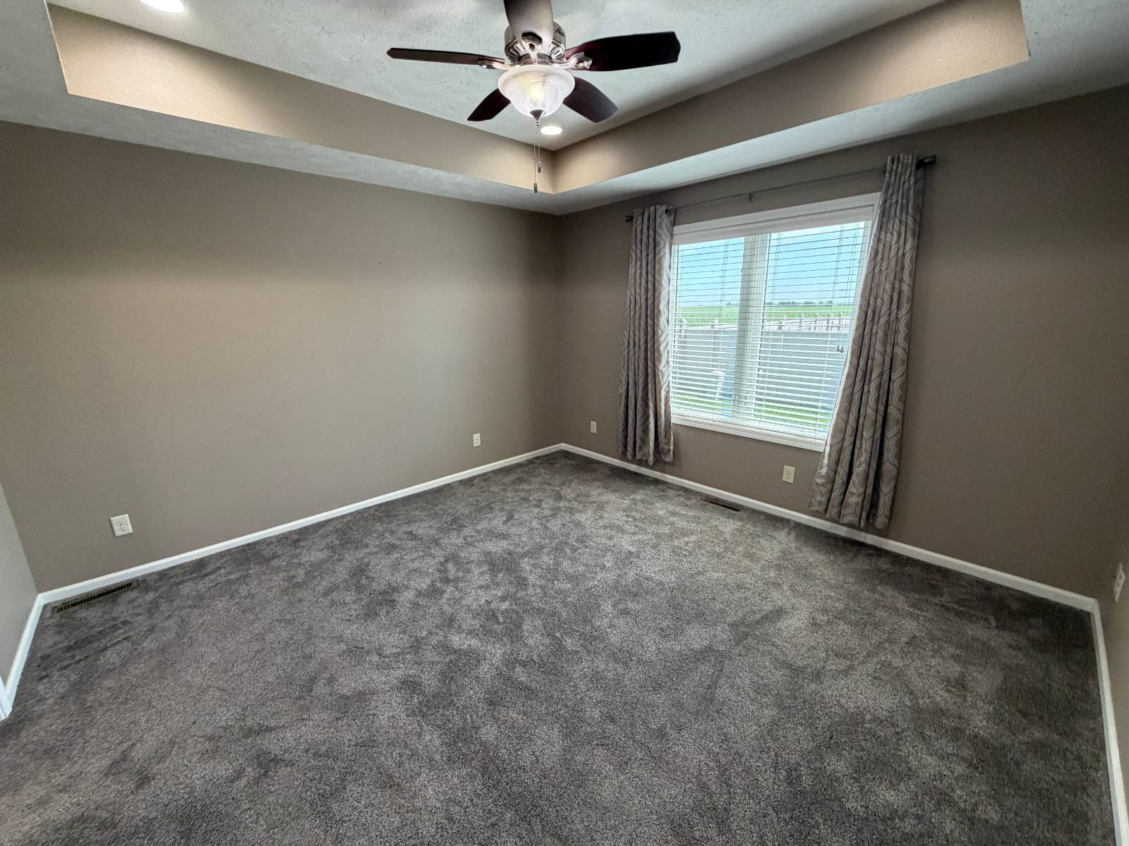 Photo 10 of 27 of home listing at 355 S 3 Ave, Columbus, NE 68601