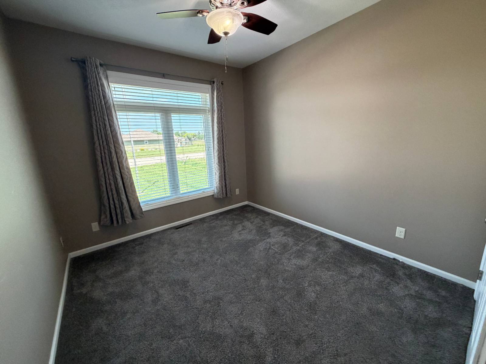 Photo 16 of 27 of home listing at 355 S 3 Ave, Columbus, NE 68601
