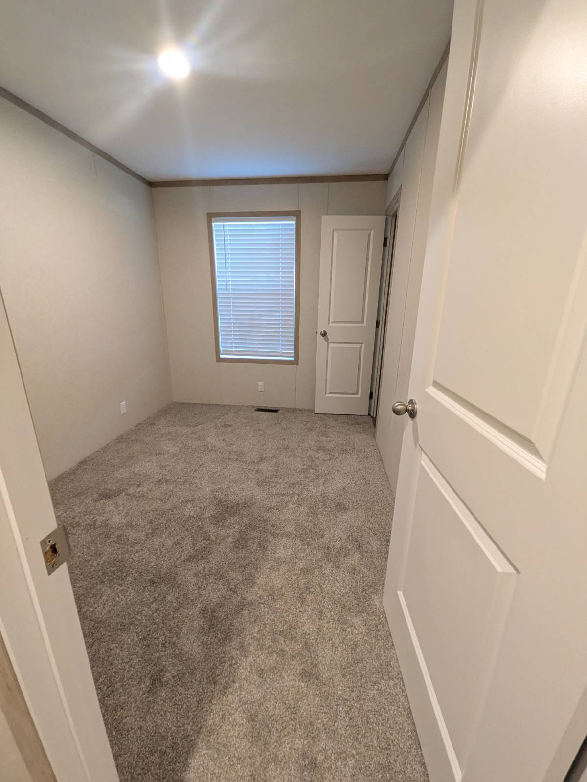 community living, resident-focused living, safe and welcoming neighborhoods, modern manufactured home living, residential com