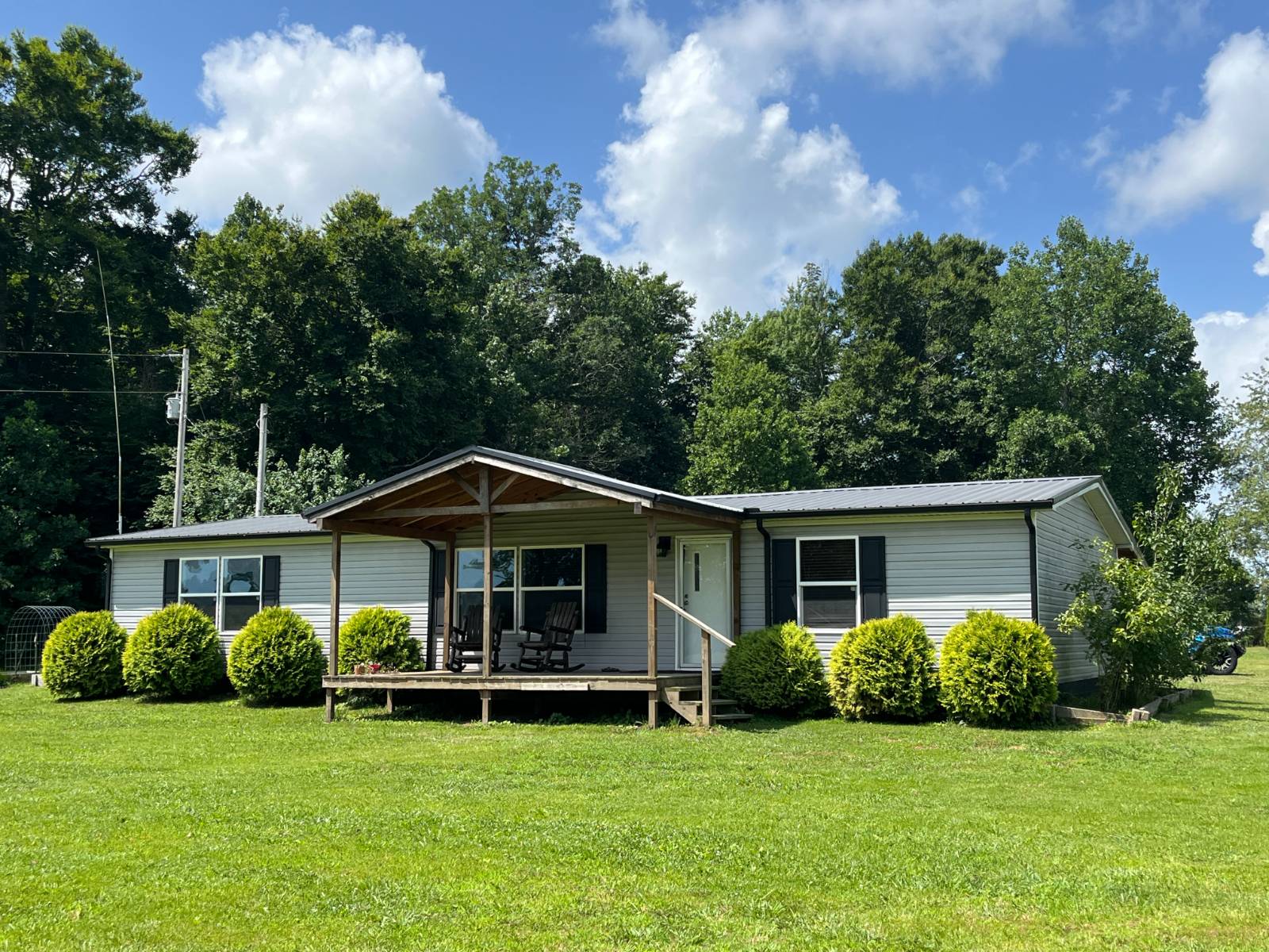1123  Arlis Hale Rd