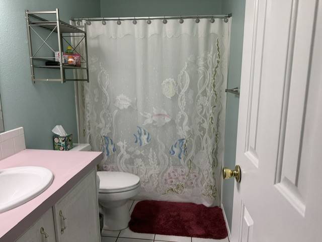 MOTIVATED SELLER! Over 2000 sqft living space.  Upgraded kitchen thumbnail 15