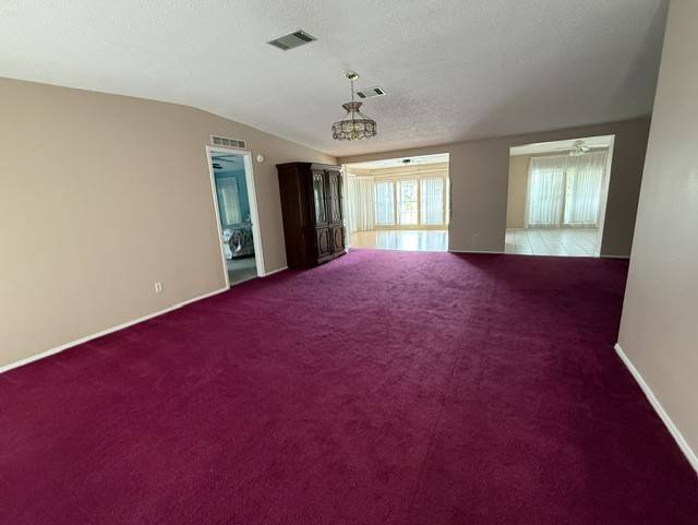 MOTIVATED SELLER! Over 2000 sqft living space.  Upgraded kitchen thumbnail 2