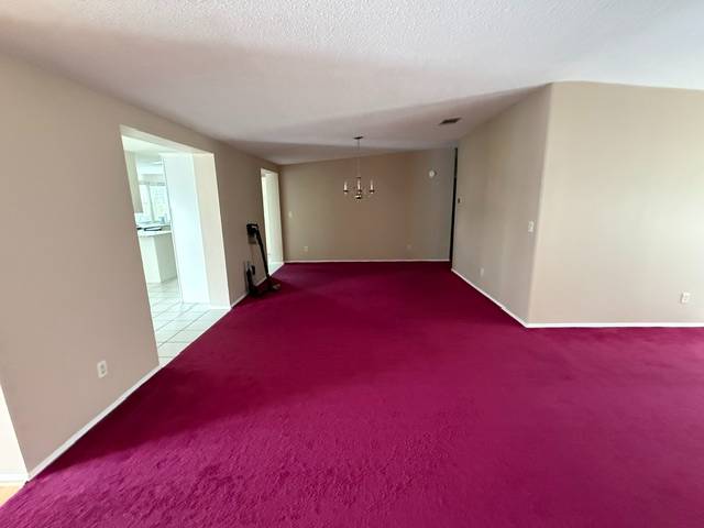 MOTIVATED SELLER! Over 2000 sqft living space.  Upgraded kitchen thumbnail 11