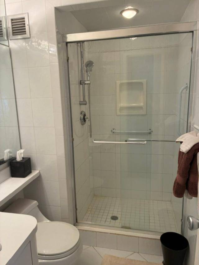 2 Bay Club Dr, #7A