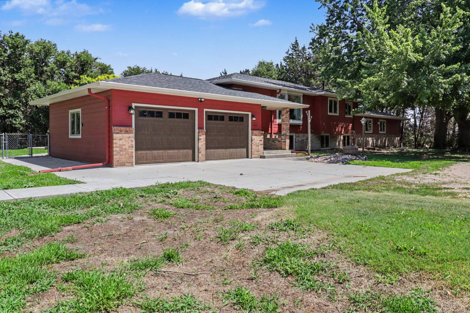 Photo 4 of 60 of home listing at 2152 23 Road, Wilcox, NE 68982