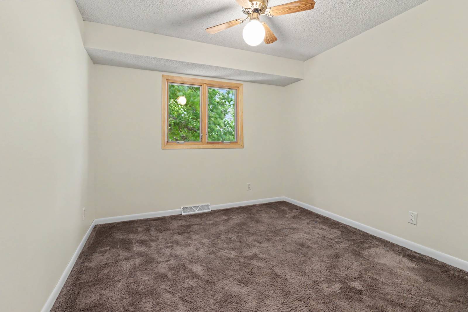 Photo 23 of 60 of home listing at 2152 23 Road, Wilcox, NE 68982