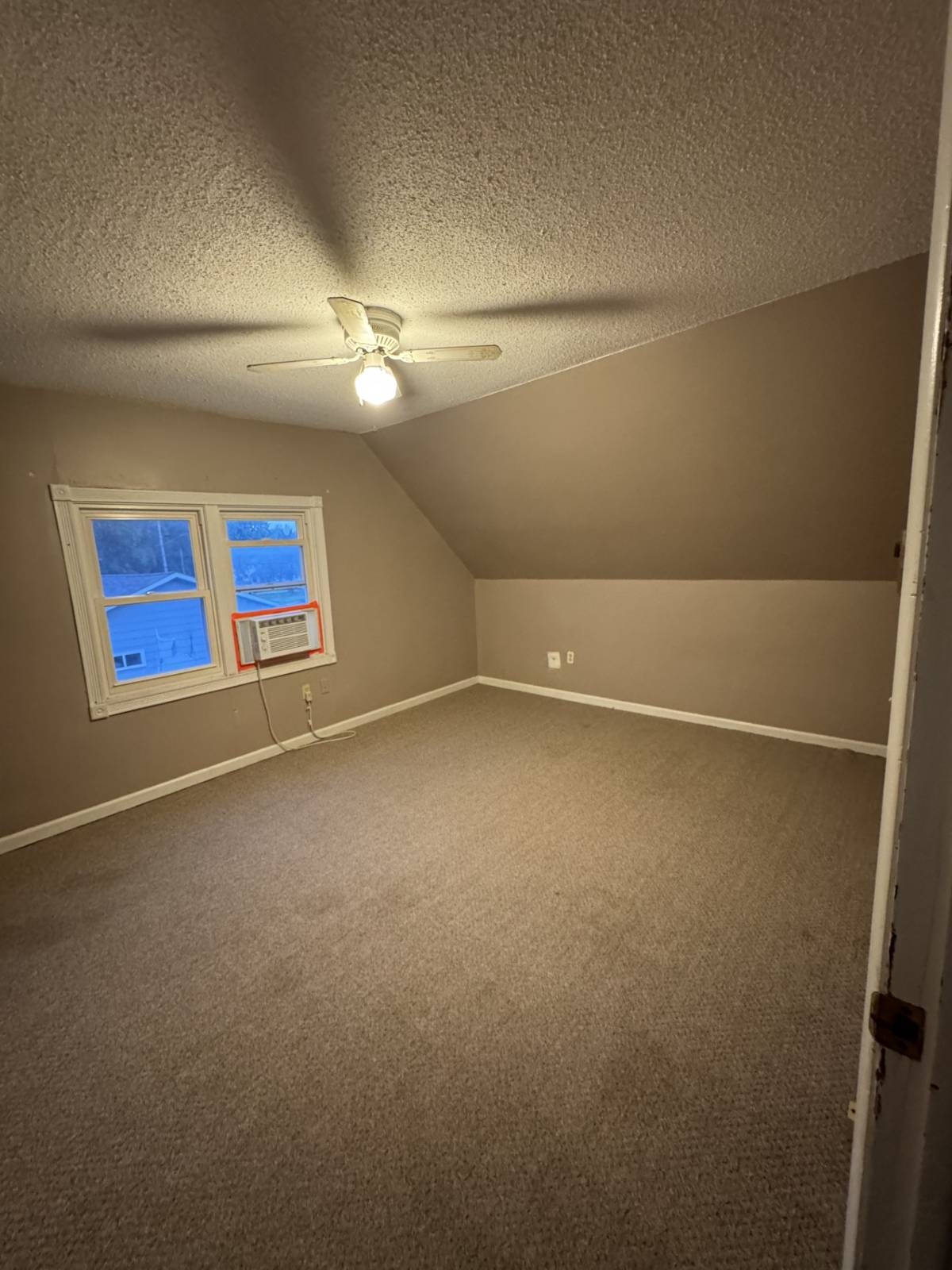 Photo 10 of 12 of home listing at 224 South Jefferson Street, Oneill, NE 68763