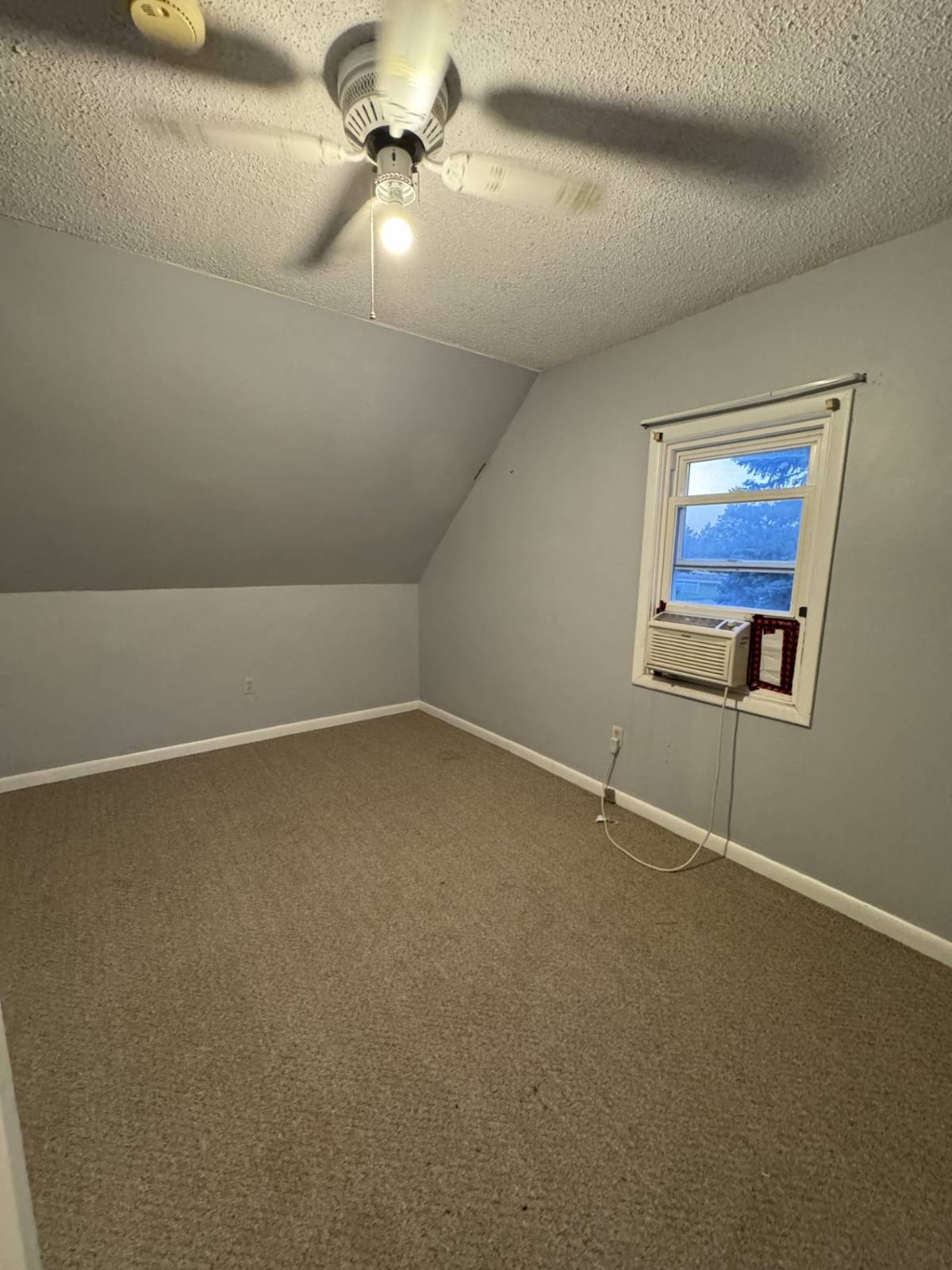 Photo 8 of 12 of home listing at 224 South Jefferson Street, Oneill, NE 68763