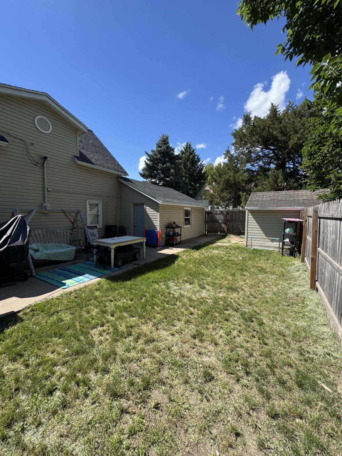 Photo 4 of 12 of home listing at 224 South Jefferson Street, Oneill, NE 68763