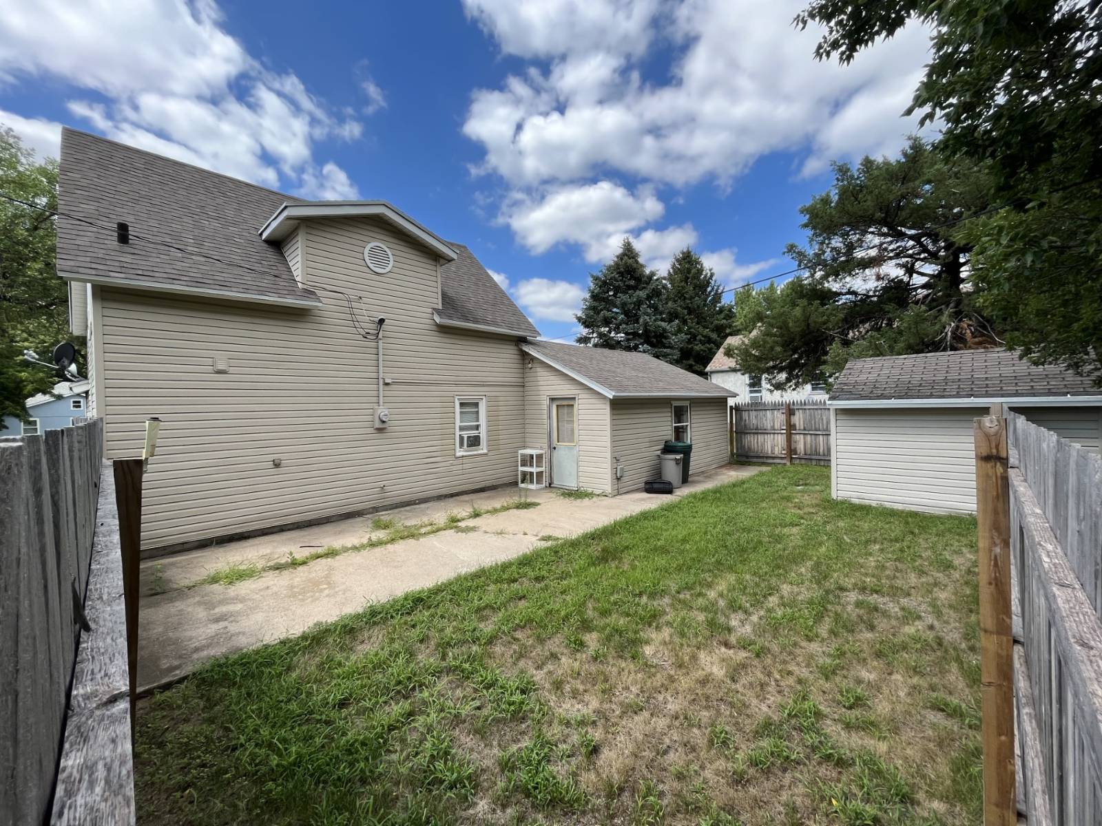 Photo 2 of 12 of home listing at 224 South Jefferson Street, Oneill, NE 68763