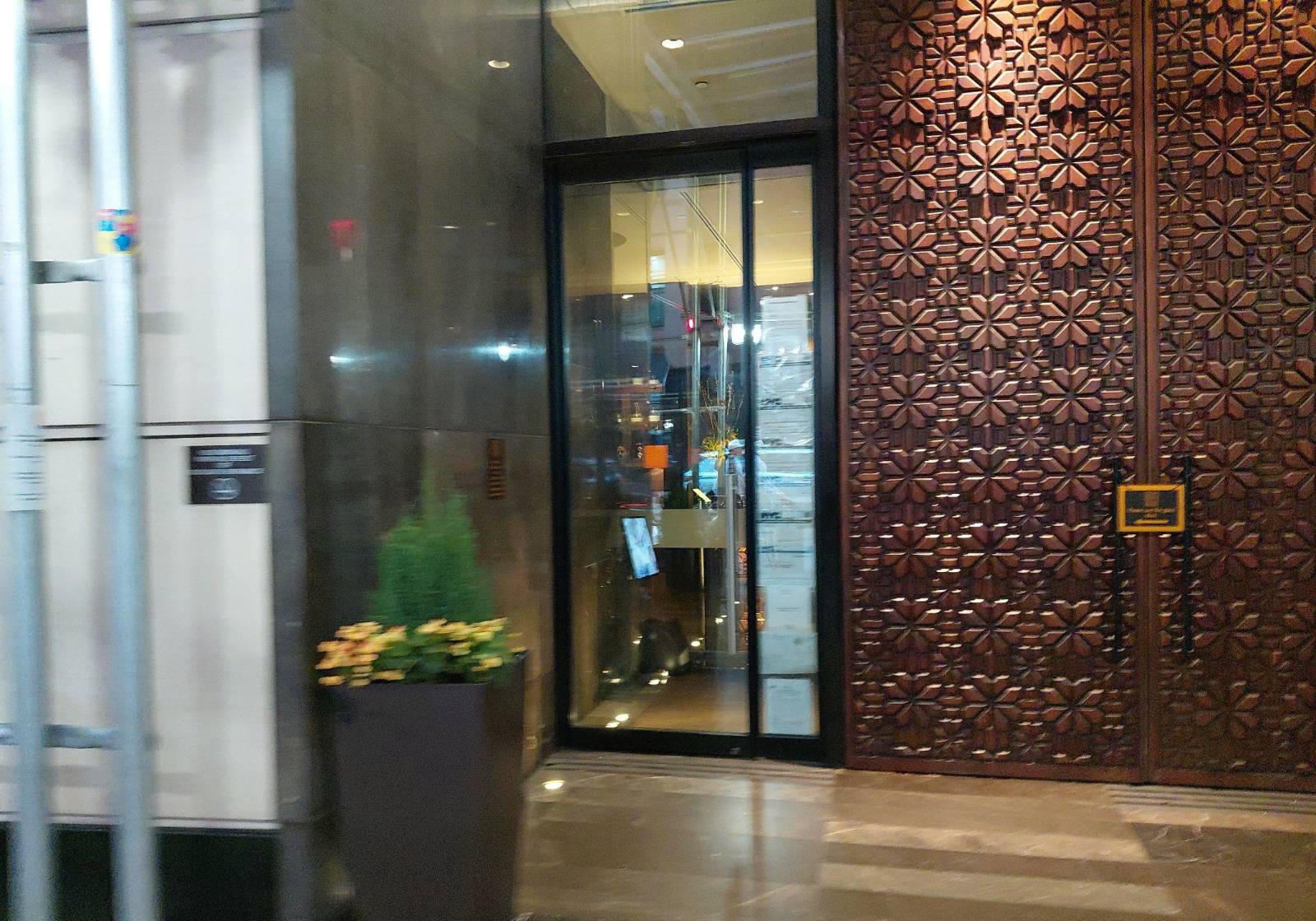 88 Greenwich St, #1122
