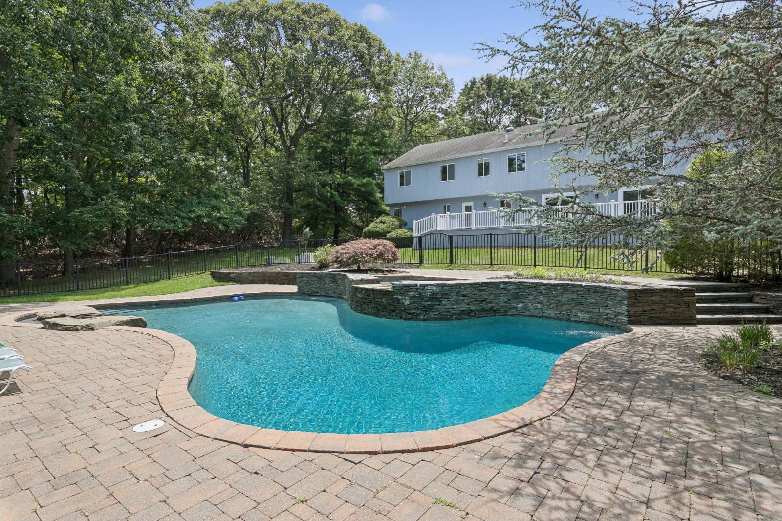 12 N Ridge Road