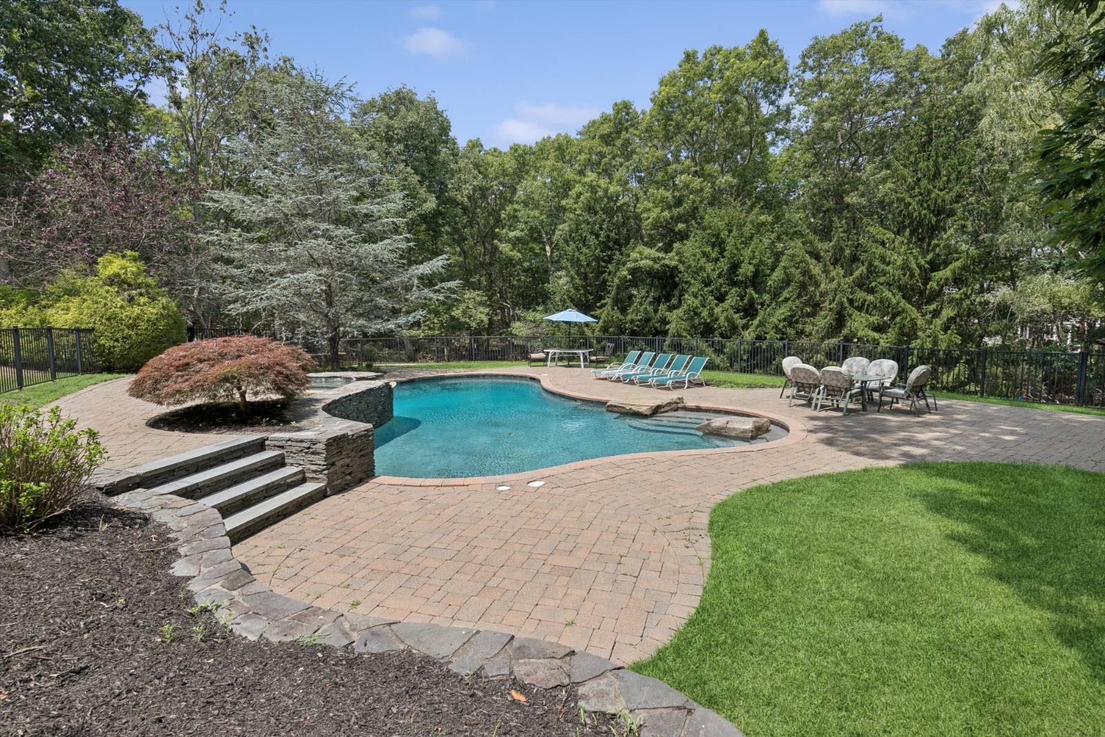 12 N Ridge Road