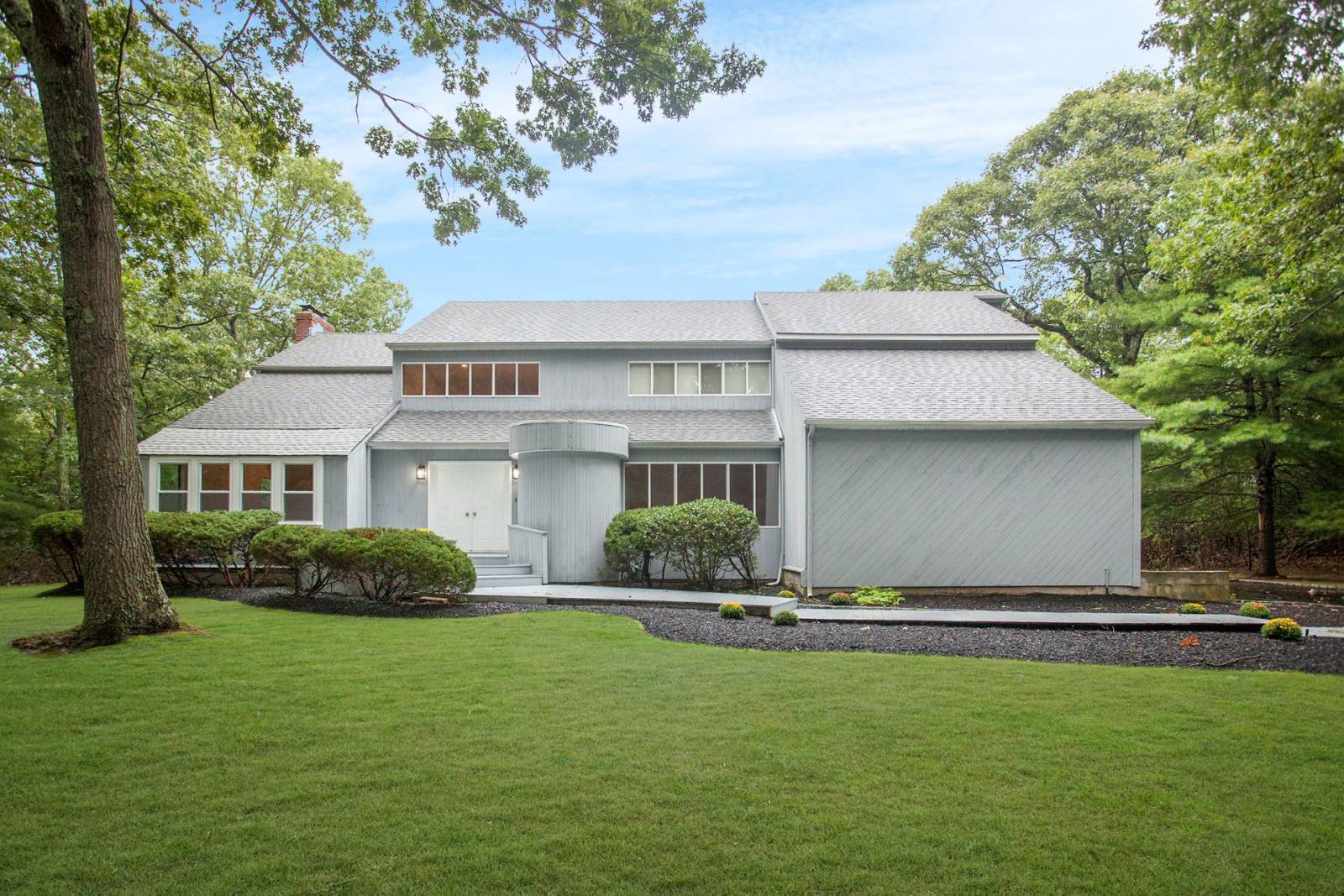 12 N Ridge Road