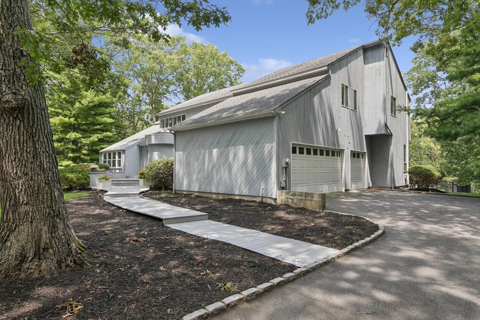 12 N Ridge Road