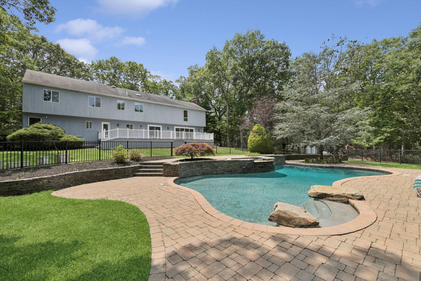 12 N Ridge Road