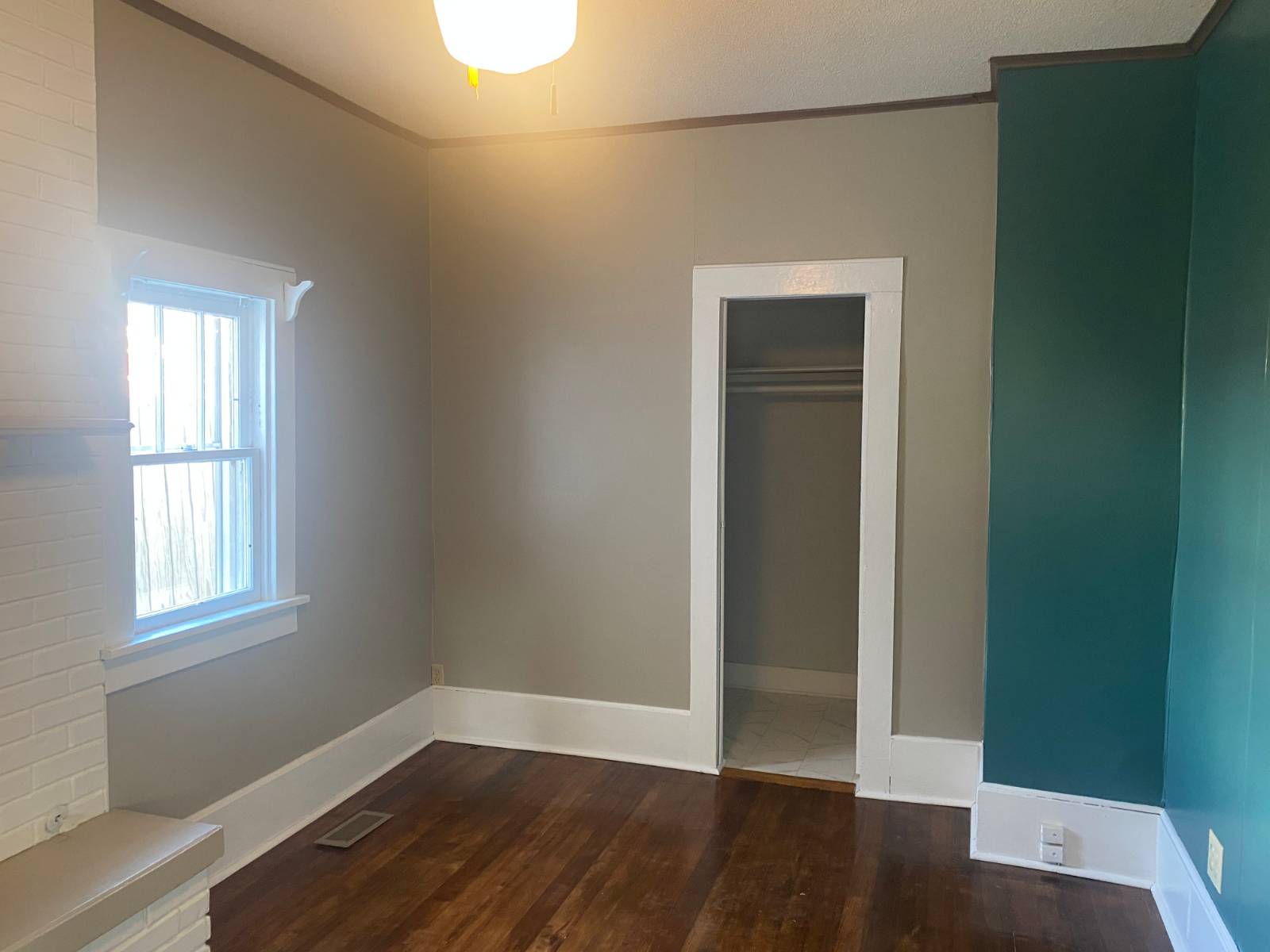 Photo 4 of 23 of home listing at 1128 S F St, Broken Bow, NE 68822