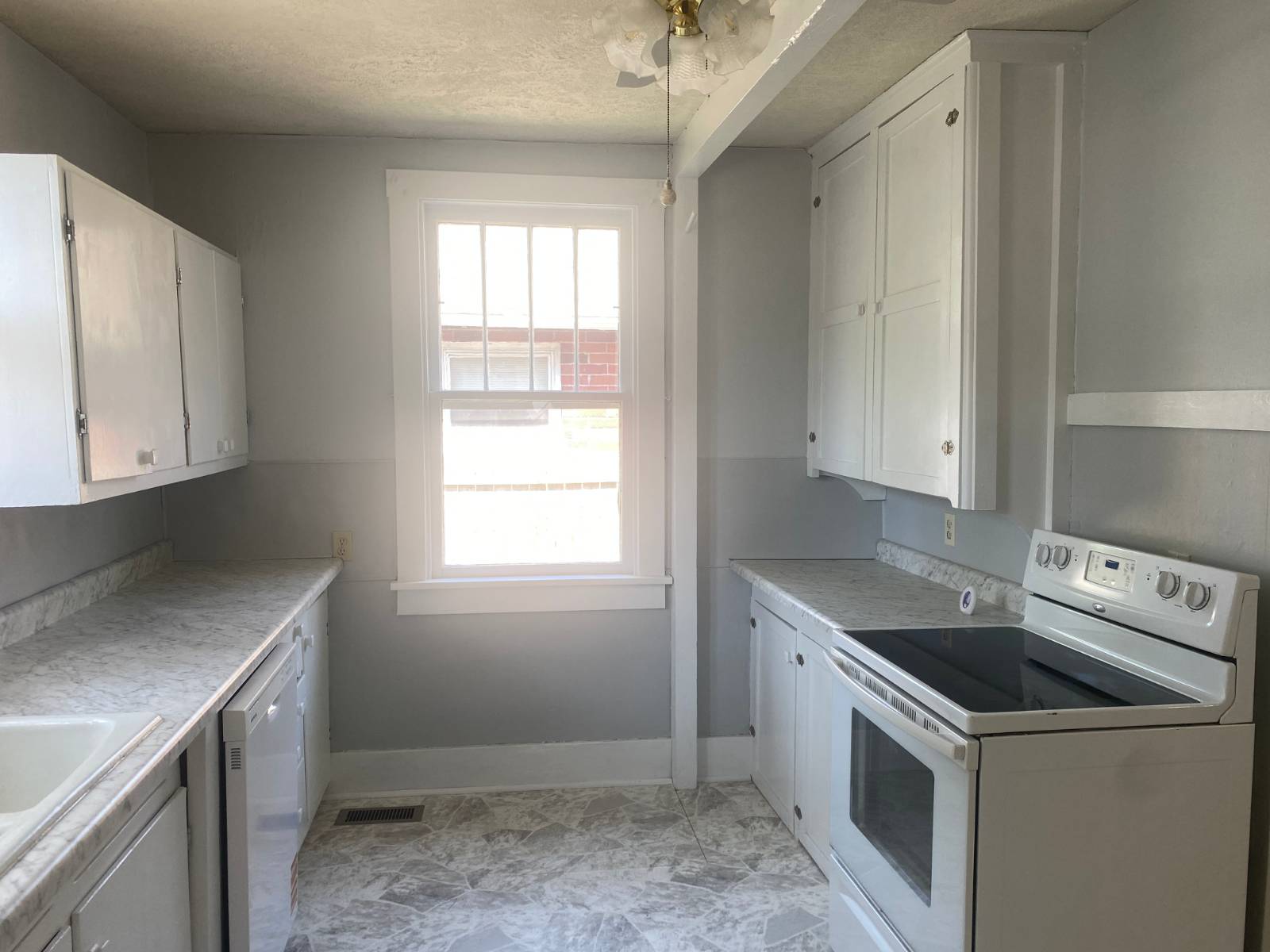 Photo 9 of 23 of home listing at 1128 S F St, Broken Bow, NE 68822