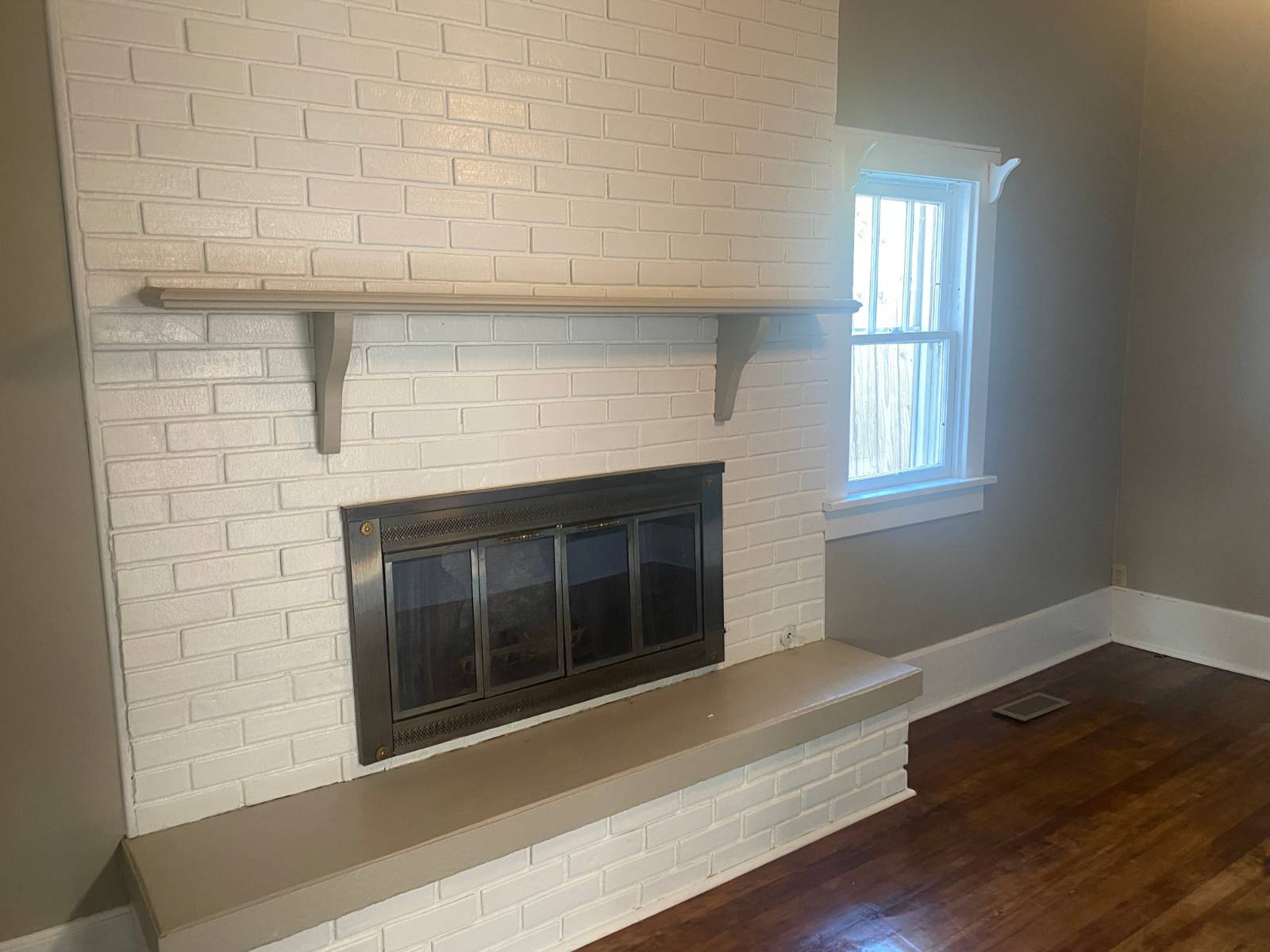 Photo 2 of 23 of home listing at 1128 S F St, Broken Bow, NE 68822