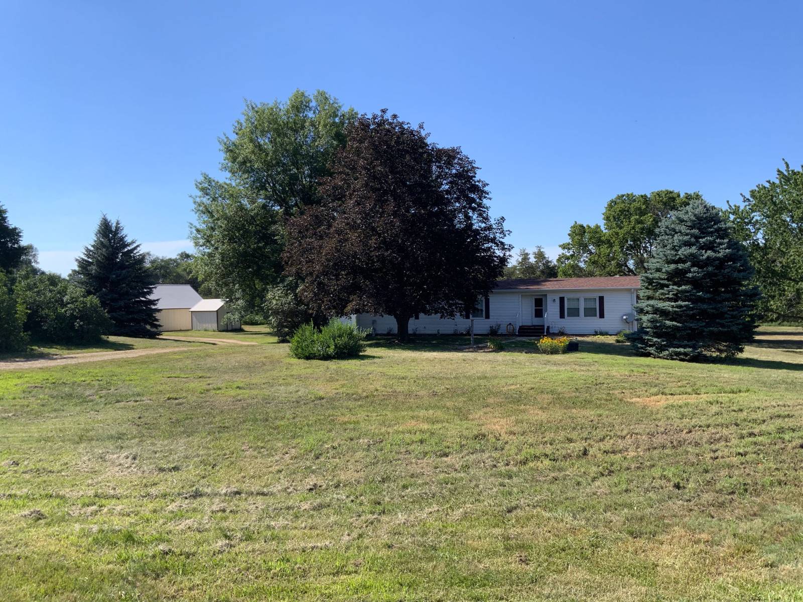 Photo 7 of 35 of home listing at 51057 Highway 20, Orchard, NE 68764