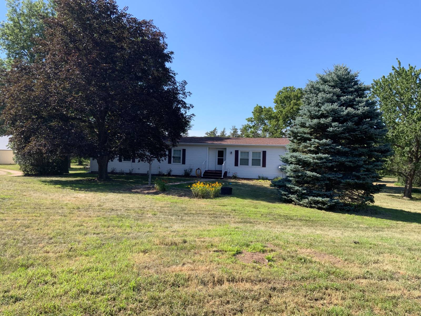 Photo 8 of 35 of home listing at 51057 Highway 20, Orchard, NE 68764